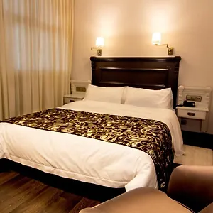 4* Hotel Avent Verahotel